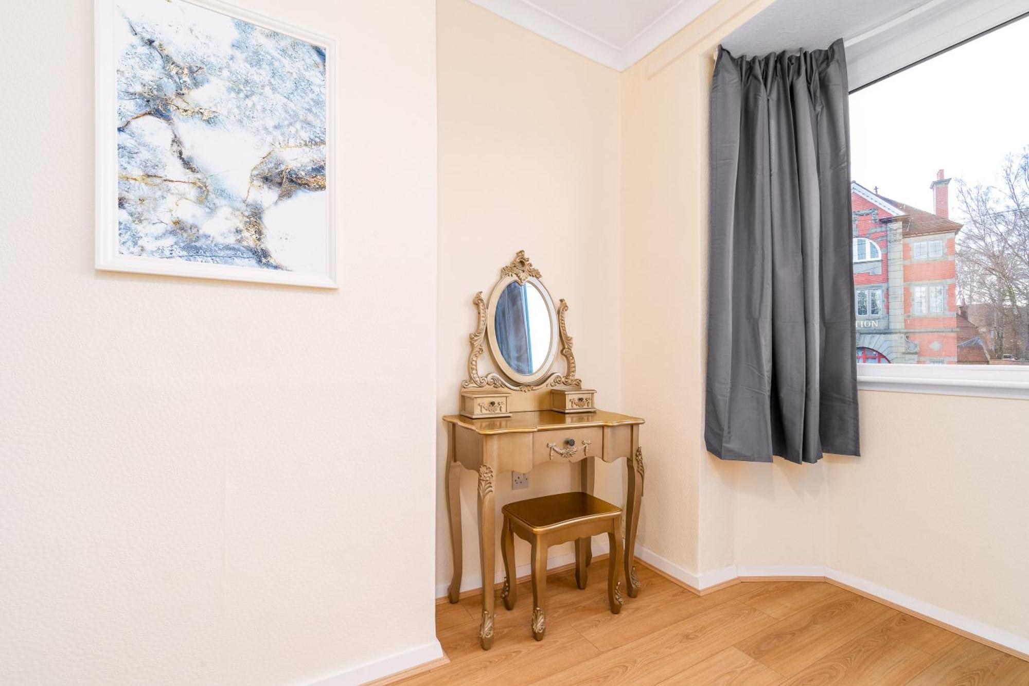 Luxury 3 Bedroom House - Harborne - Parking - Garden - Wifi & Netflix 122G Birmingham Exteriér fotografie