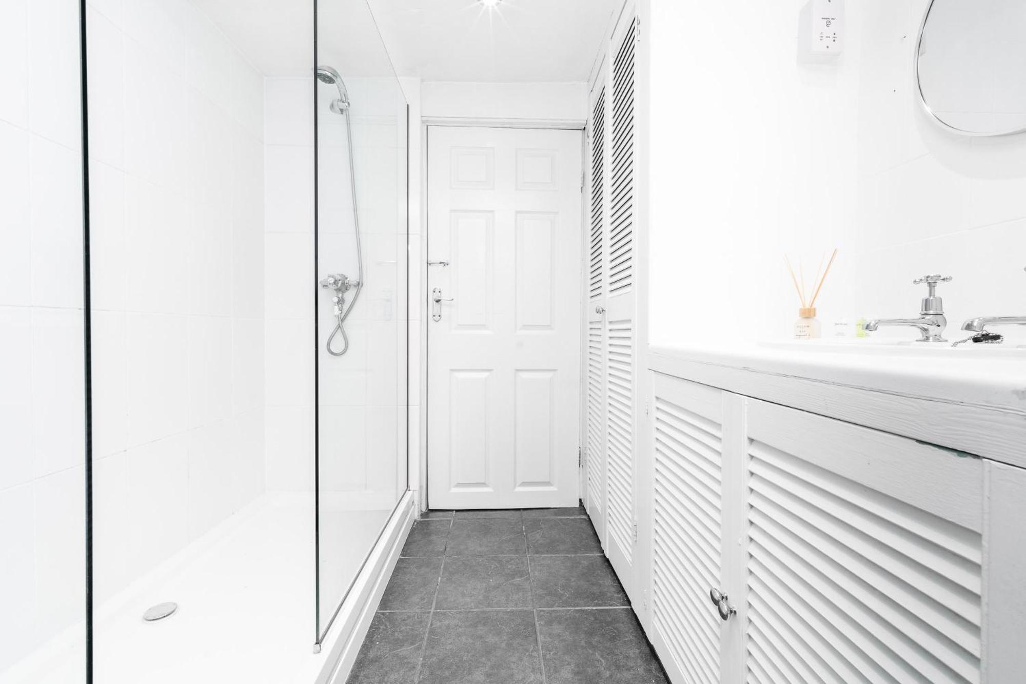 Luxury 3 Bedroom House - Harborne - Parking - Garden - Wifi & Netflix 122G Birmingham Exteriér fotografie